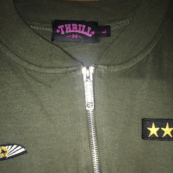 A nice green jacket - Picture 3 of 5